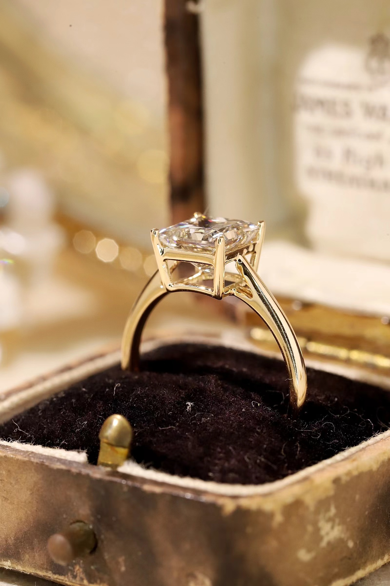 Lab Grown Princess Cut Ring | 10K Gold D-E Color, IGI Certified for Engagement & Daily Wear