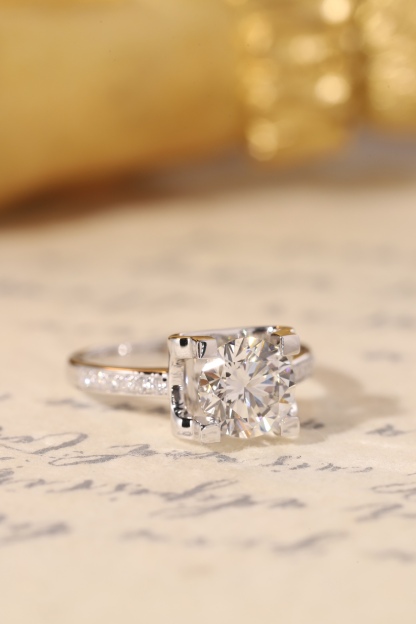 10K Gold Lab Grown Round Diamond Bull Head Ring - 2.00ct Center + 0.15ct Side Diamonds for Women