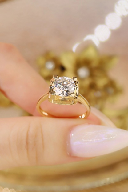 1.00 Carat Lab Created Diamond Bull Head Ring | 10K Gold Classic Wedding Jewelry