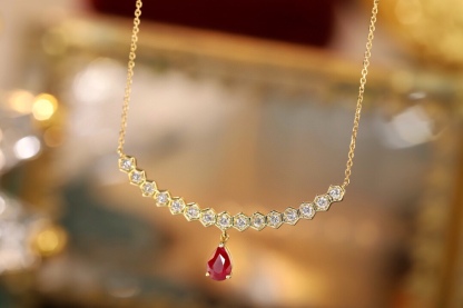 Timeless Glow · 18K Gold Natural Diamond 0.43ct & Pear-Shaped Ruby 0.45ct Necklace 