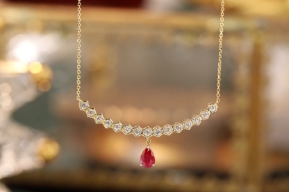 Timeless Glow · 18K Gold Natural Diamond 0.43ct & Pear-Shaped Ruby 0.45ct Necklace 