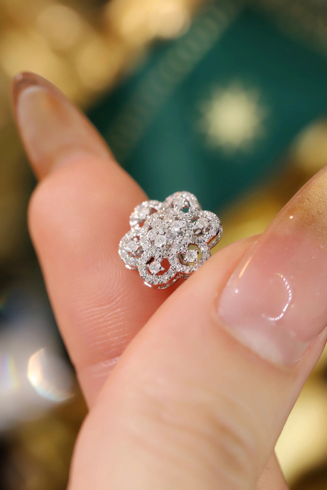 18K Gold Natural Diamond Stud Earrings | Cluster-Set 0.50CT Diamonds flowers 