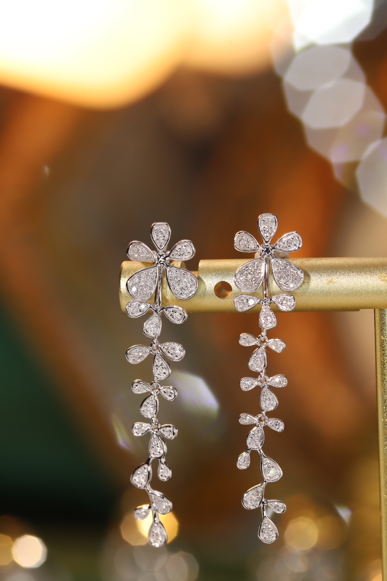 Two-piece style 18K Gold Natural Diamond Stud Earrings | Cluster-Set 0.40 CT Diamonds 