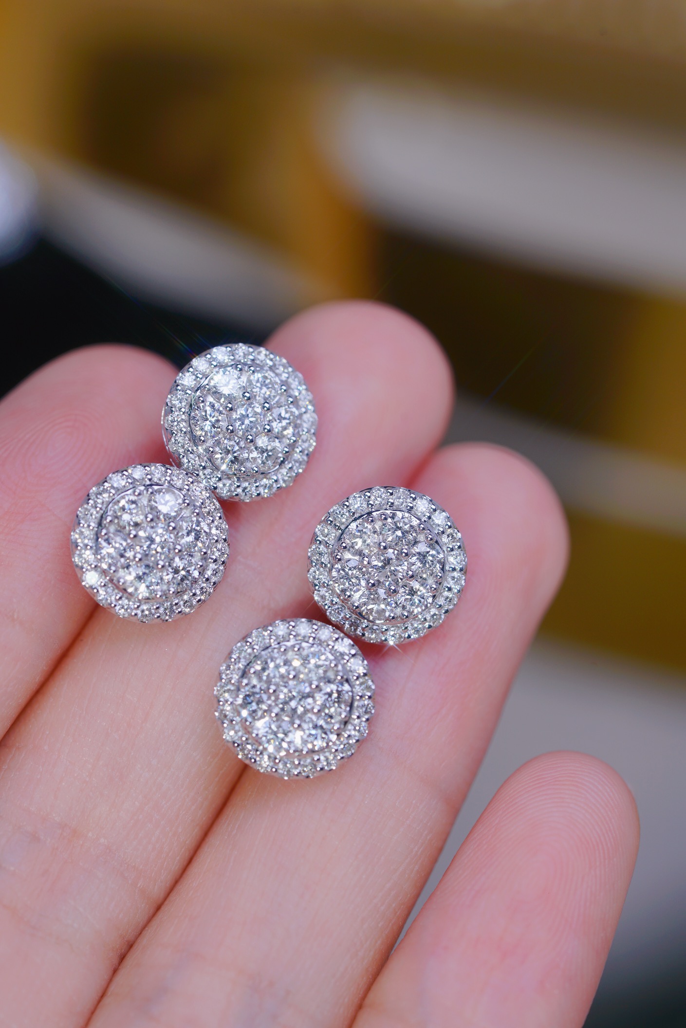  18K Gold Natural Diamond Stud Earrings | Cluster-Set 1.00 CT Diamonds 