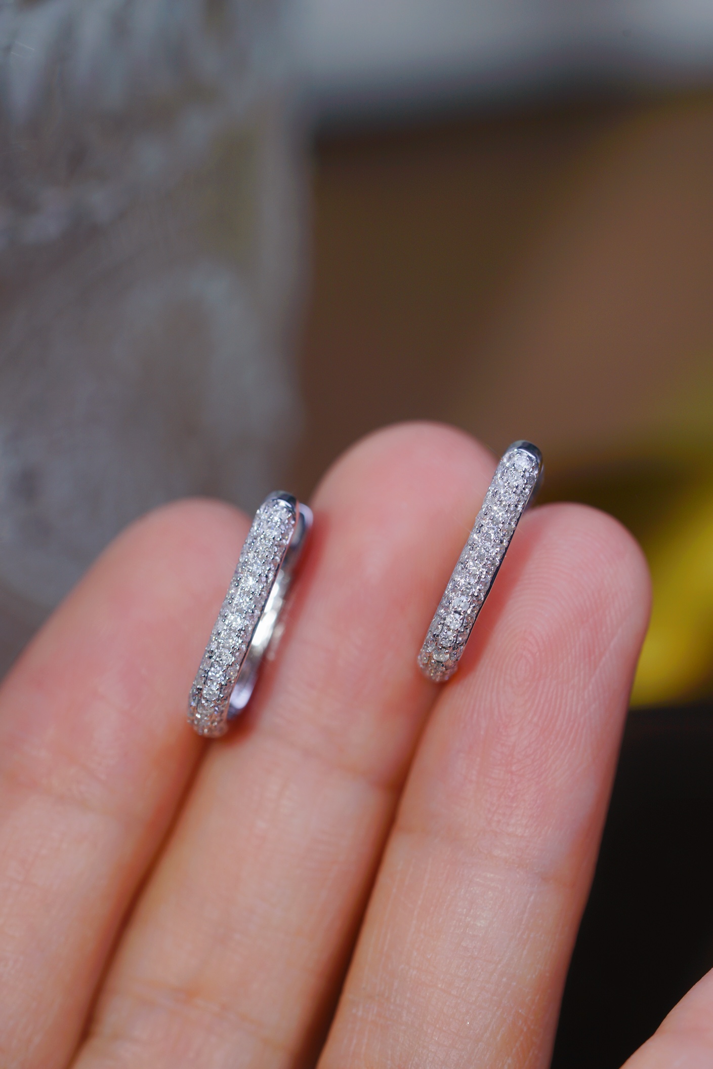 18k Gold Earrings, Studded with 0.50ct Natural Diamond 