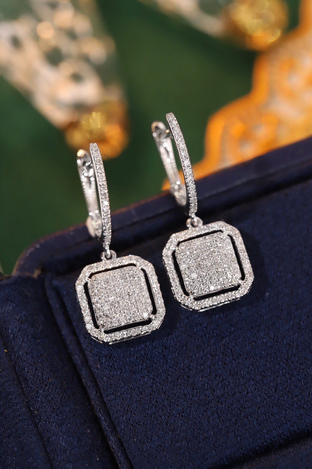 18k Gold Earrings, Studded with 0.50ct Natural Diamond 