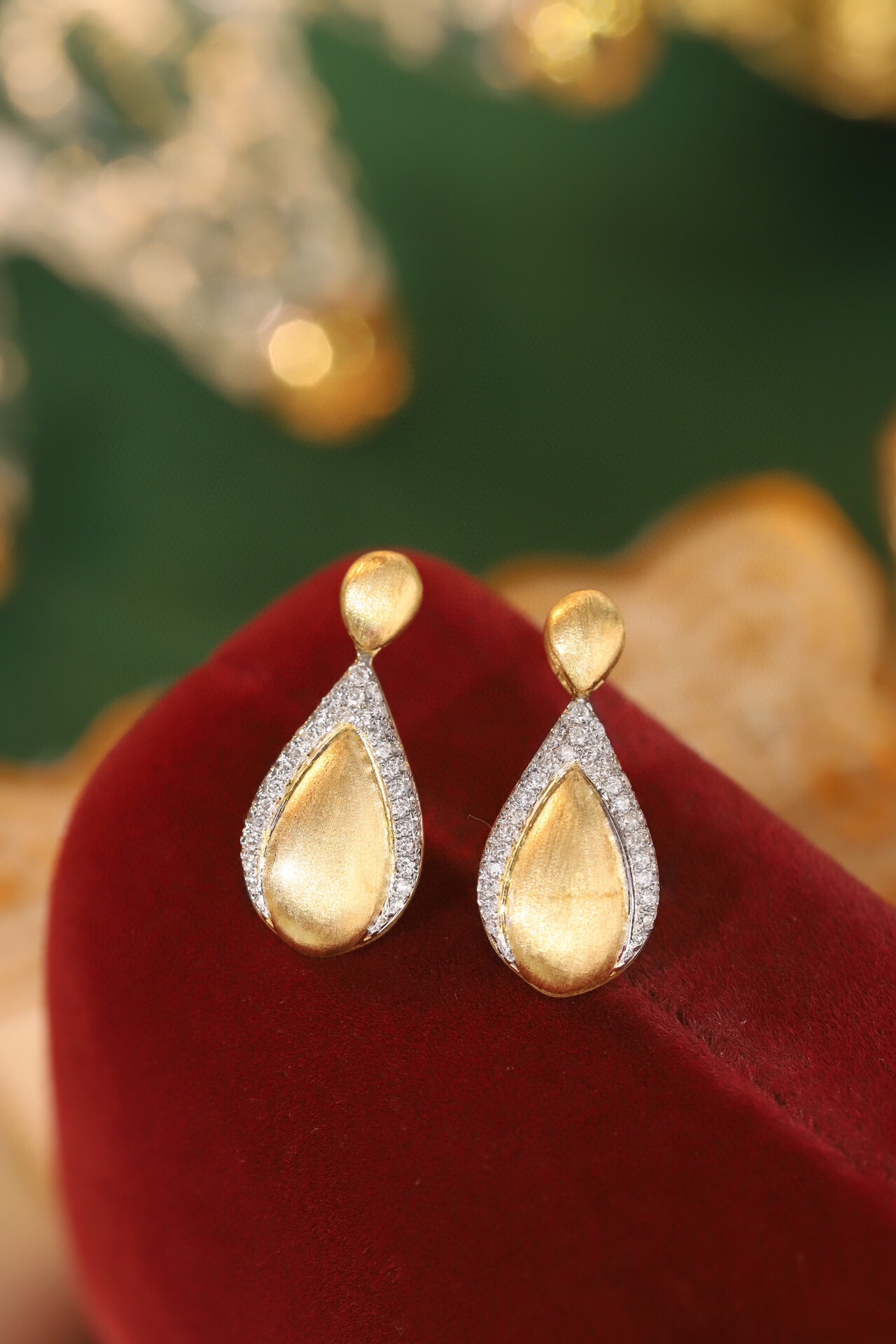 18k Gold Satin finish Earrings, Studded with 0.30ct Natural Diamond 