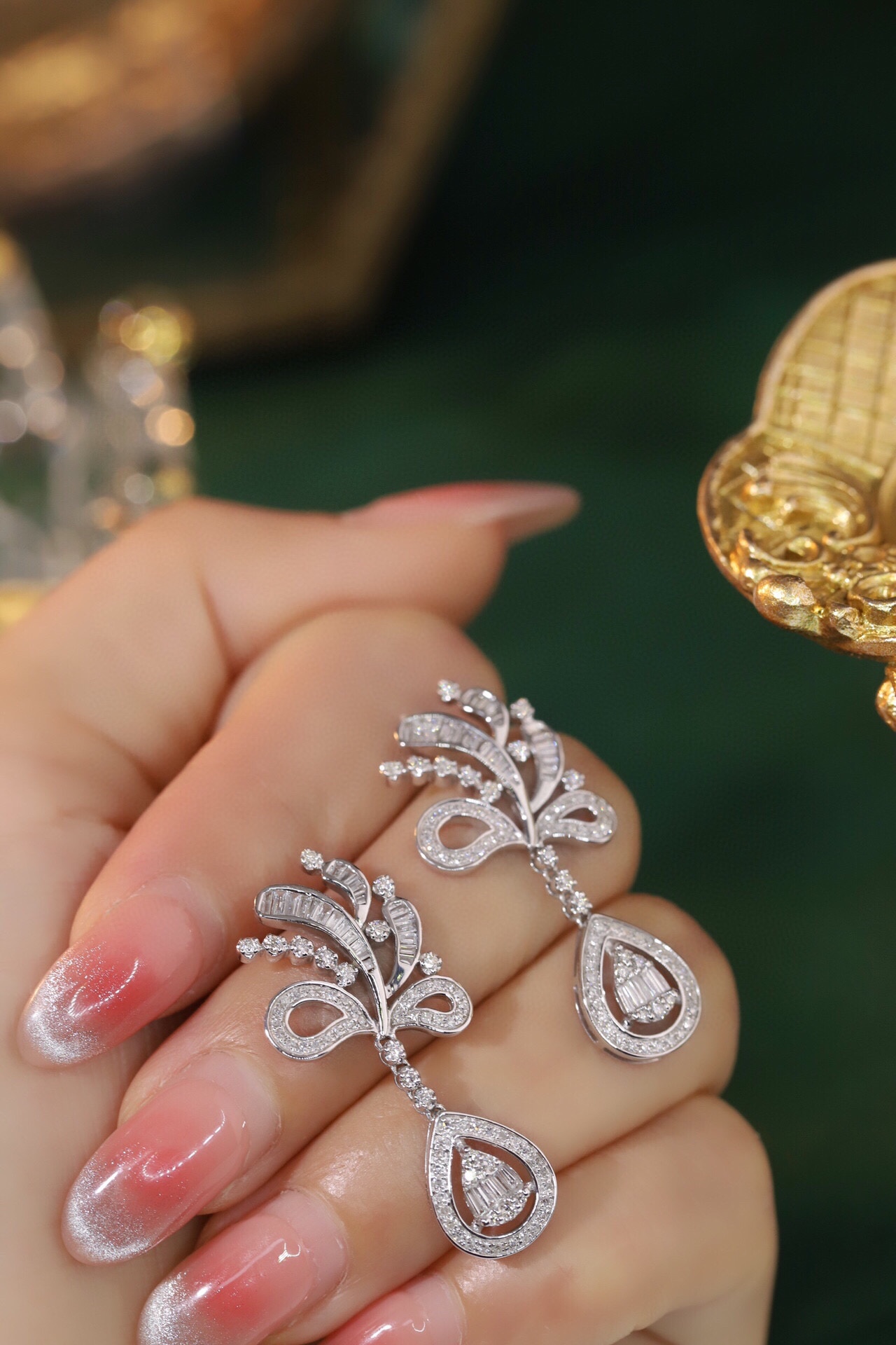 18k Gold Earrings, Studded with 1.20ct Natural Diamond 