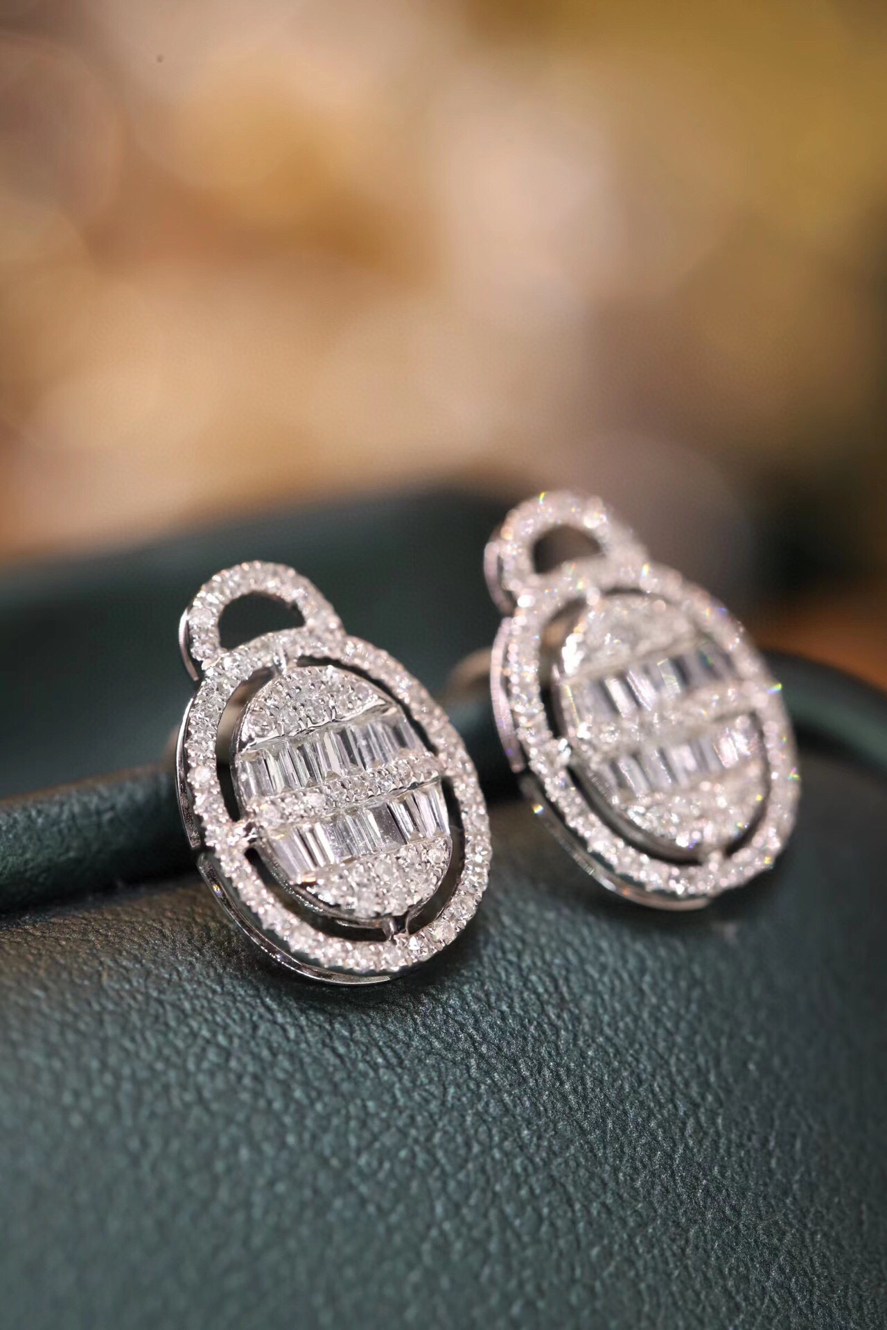 18k Gold Earrings, Studded with 0.60ct Natural Diamond 