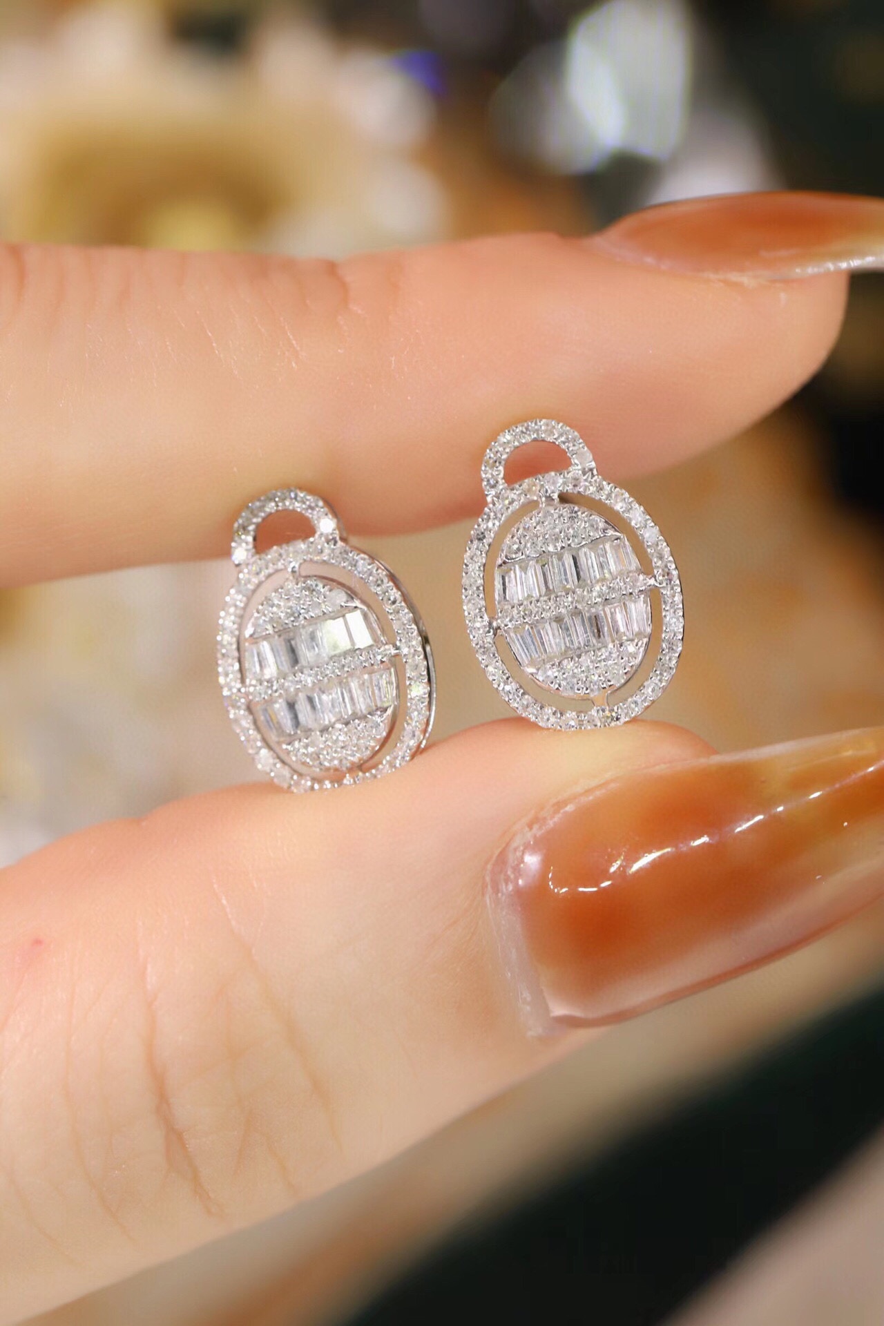 18k Gold Earrings, Studded with 0.60ct Natural Diamond 