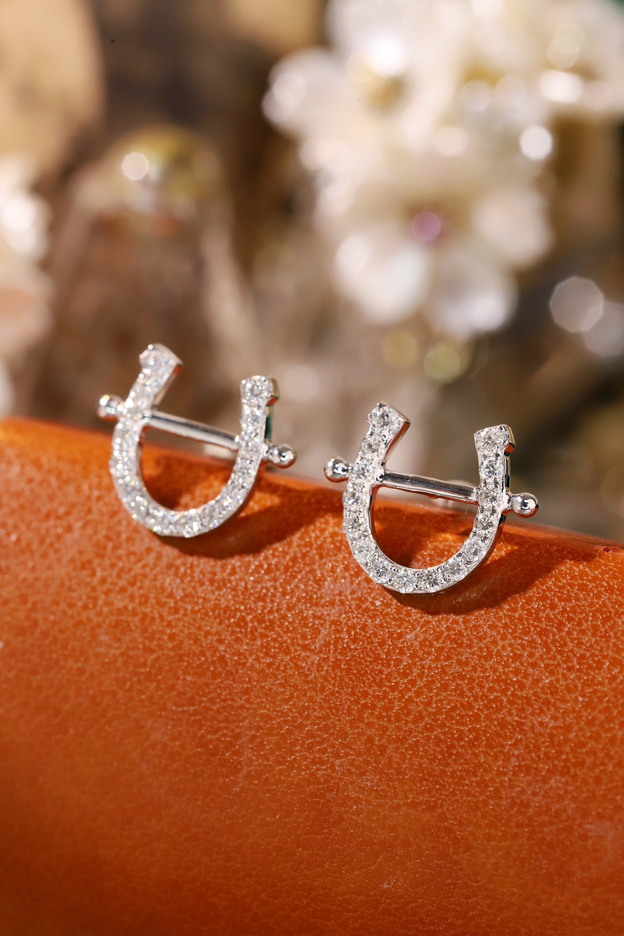 18k Gold Earrings Studded with a 0.46ct Natural Diamond