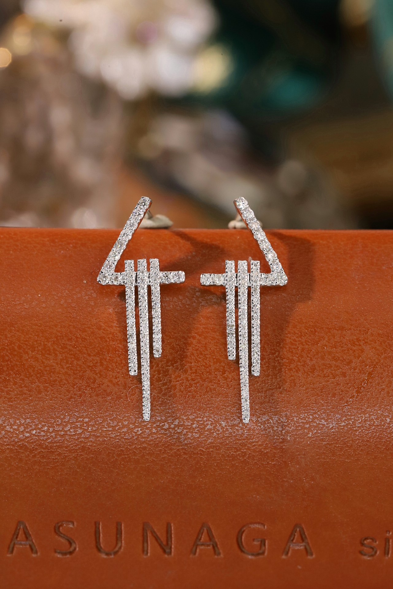18k Gold Earrings Studded with 0.30ct Natural Diamond