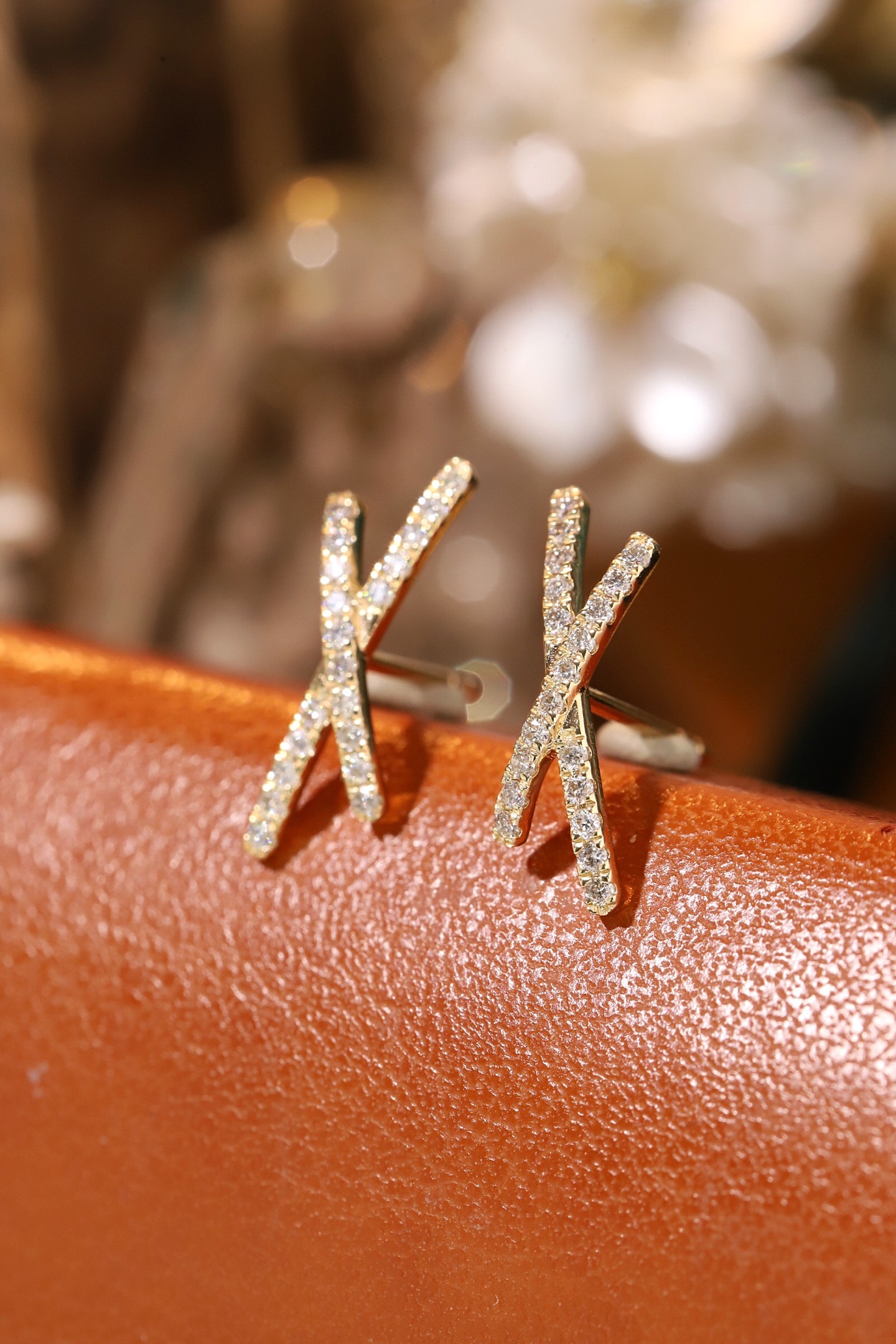 18k Gold Earrings Studded with 0.22ct Natural Diamond