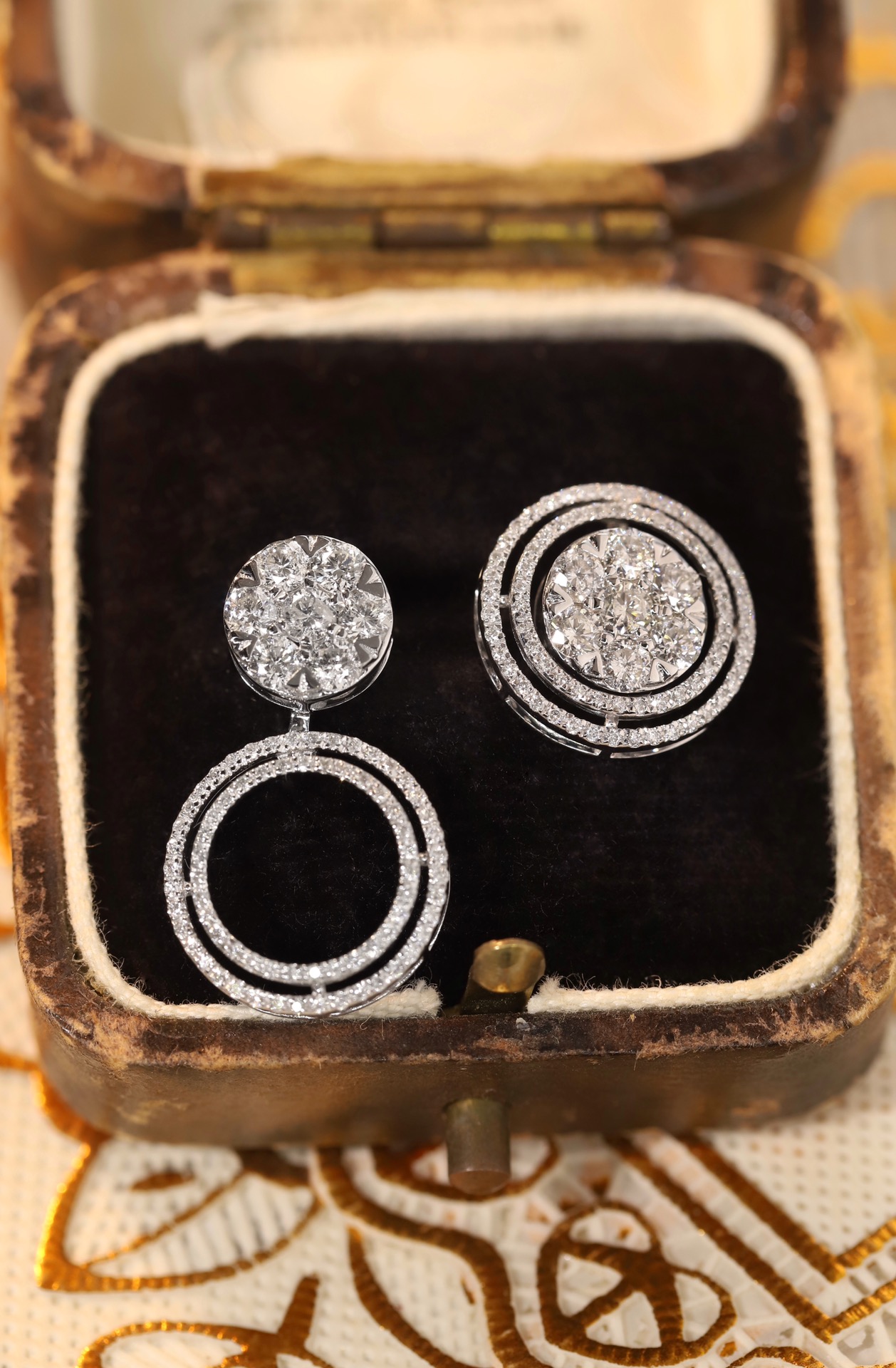 18k Gold Earrings with Three Wearing Styles, Inlaid with 1.00ct Natural Diamonds 