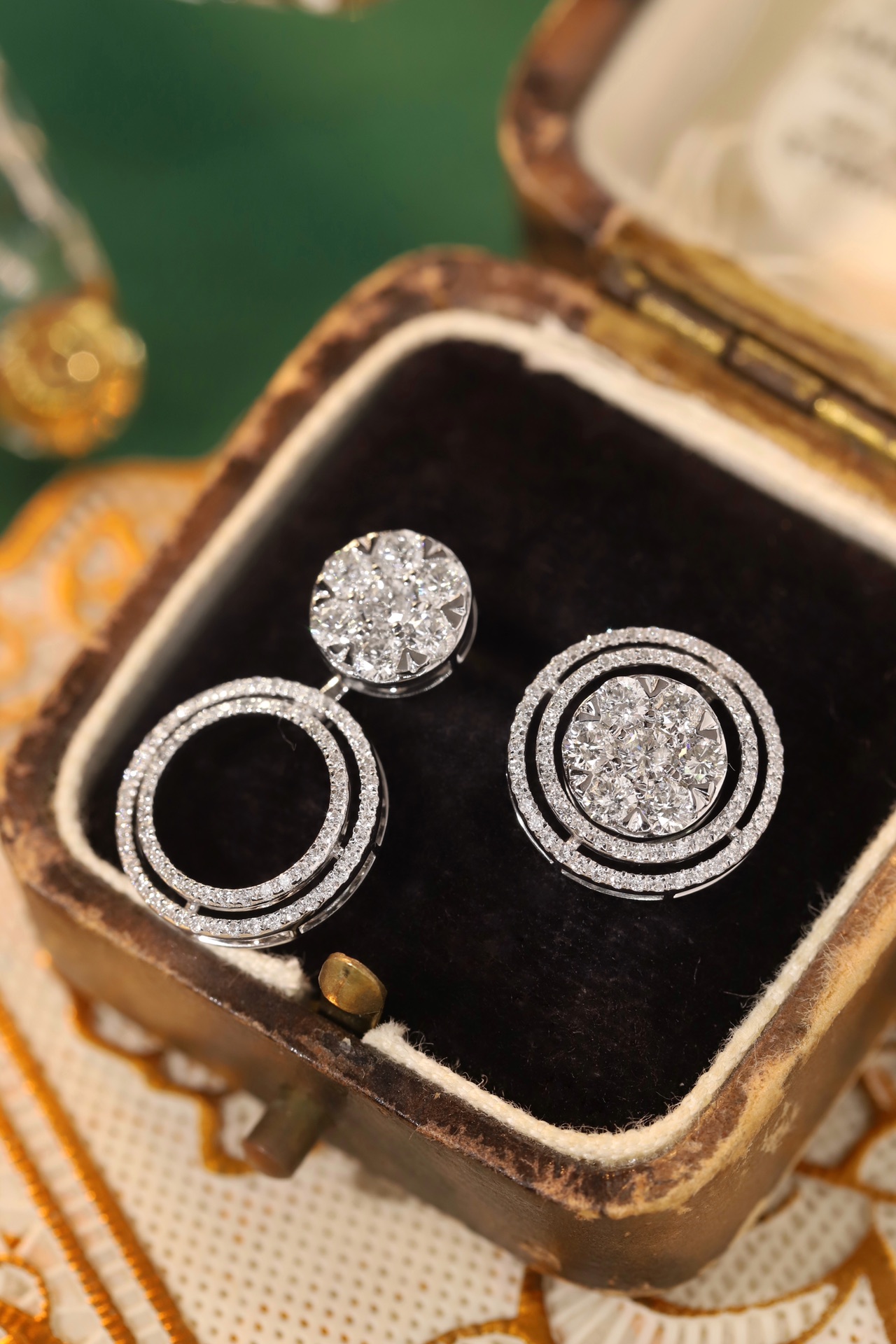 18k Gold Earrings with Three Wearing Styles, Inlaid with 1.00ct Natural Diamonds 