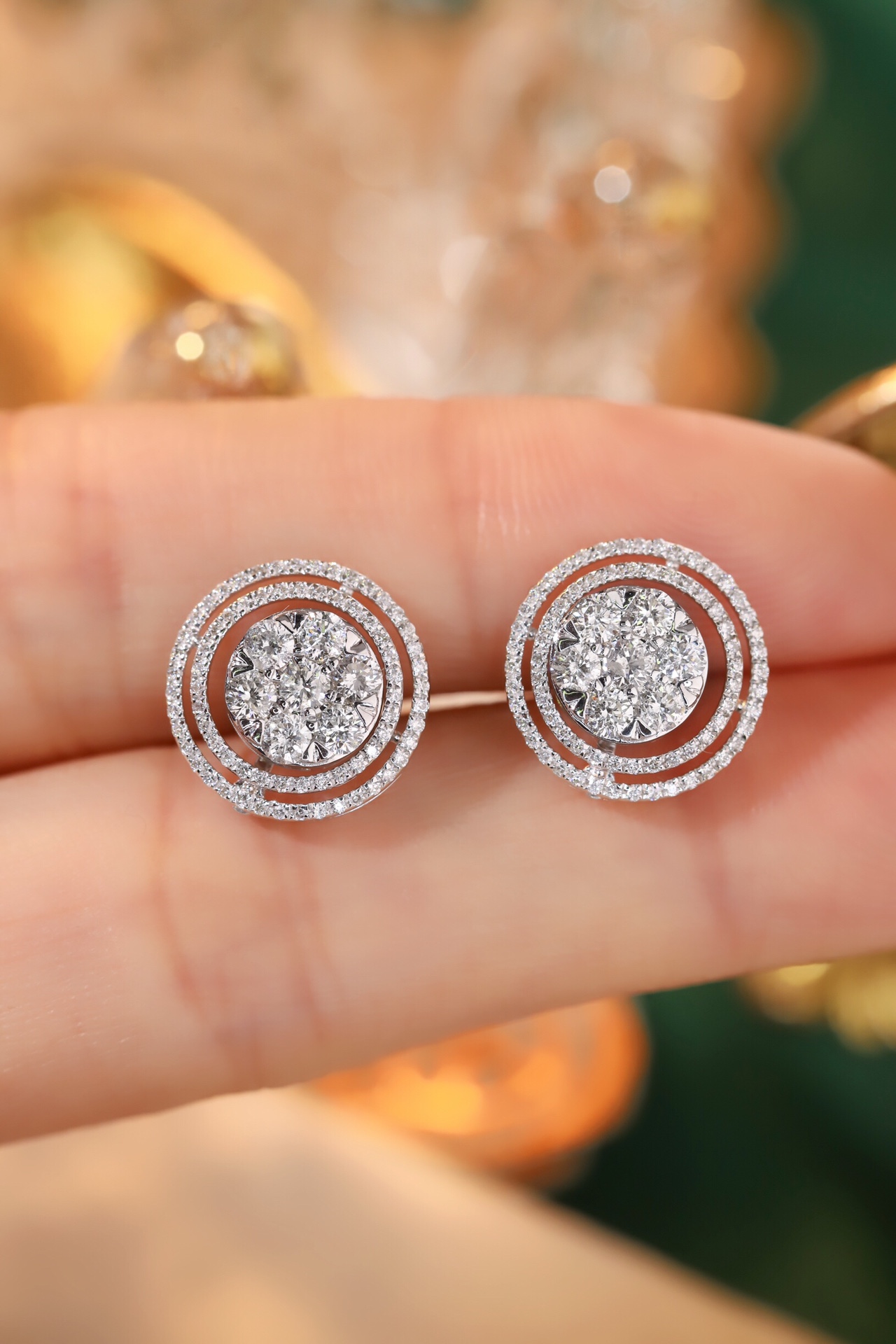 18k Gold Earrings with Three Wearing Styles, Inlaid with 1.00ct Natural Diamonds 