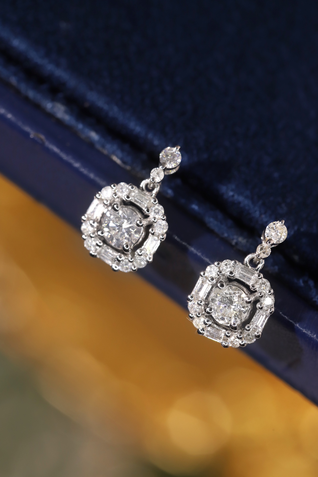 18k Gold Earrings Studded with a 0.74ct Natural Diamond