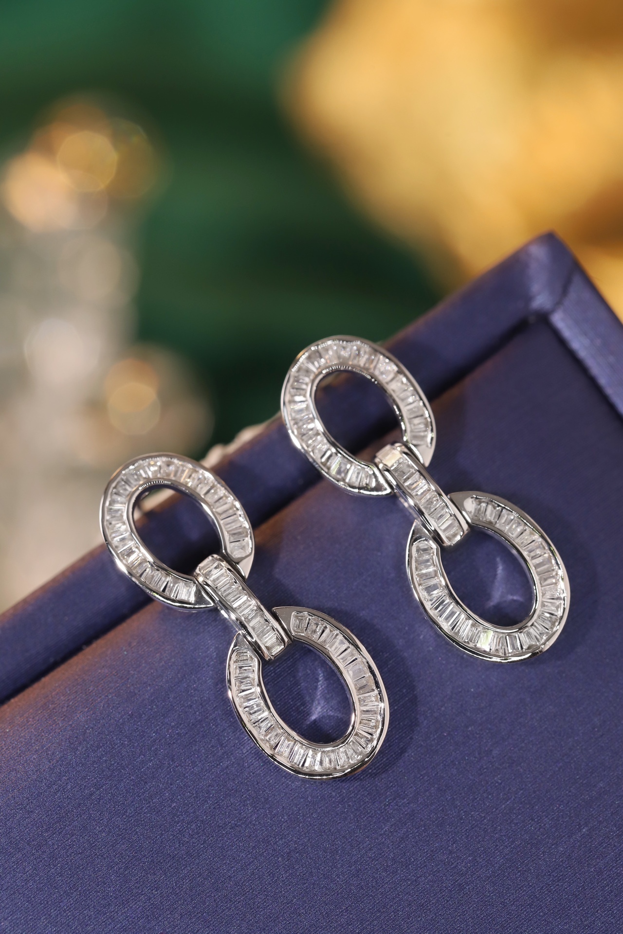 18k gold earrings set with 0.70ct natural diamond