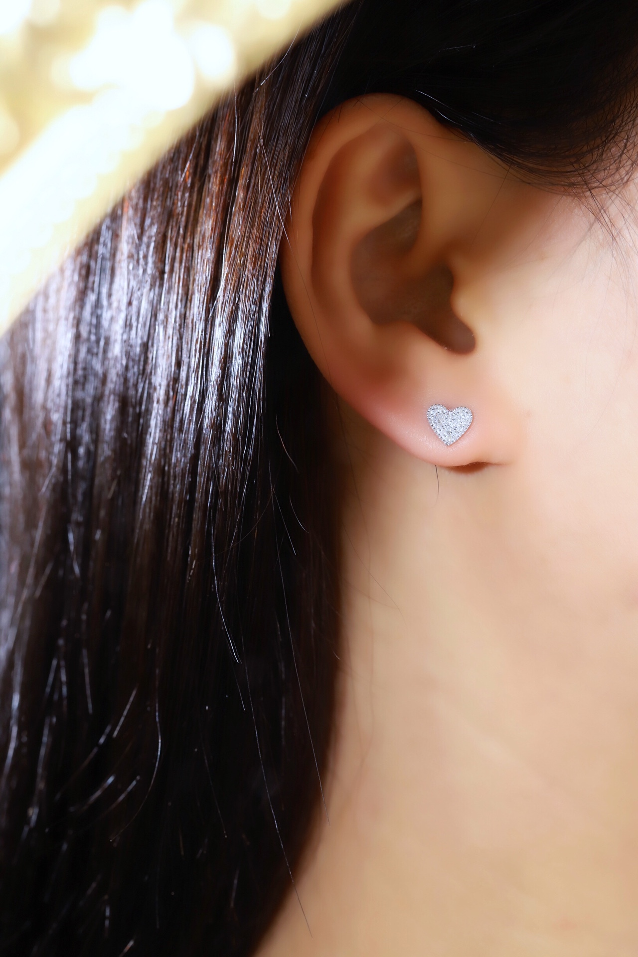 18k Gold Earrings in Heart Shape, Studded with 0.18ct Natural Diamonds