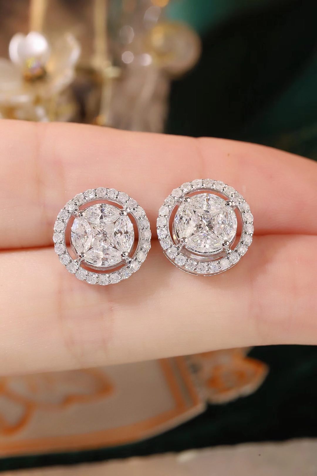 18k Gold Earrings Set with Marquise and Princess Cut Diamonds