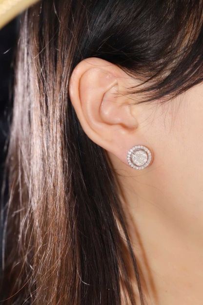 18k Gold Earrings Set with Marquise and Princess Cut Diamonds