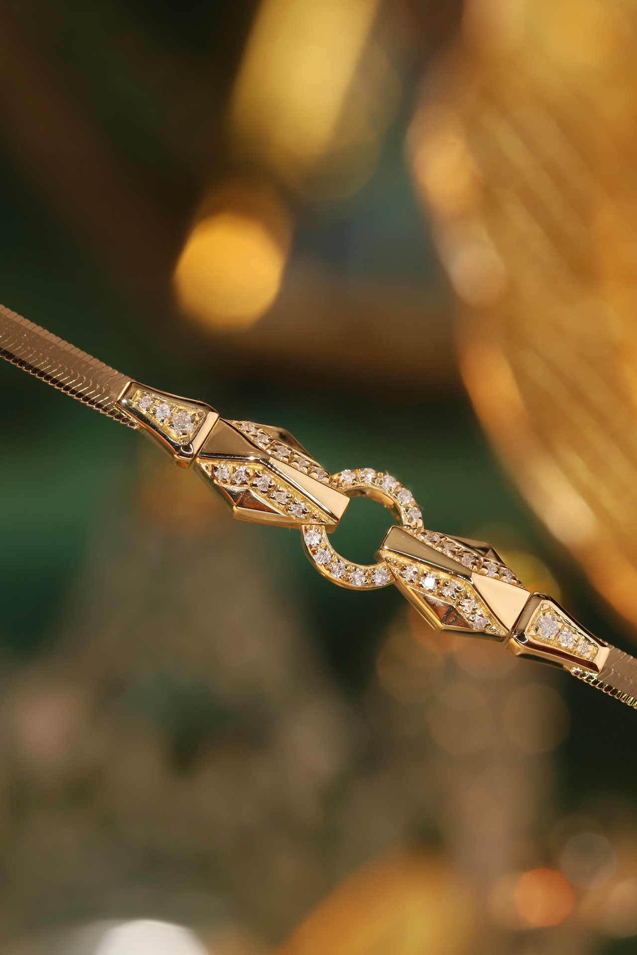 18k Gold Bracelet, Snake Head Bracelet, Snake Bone Chain, Inlaid with 0.15ct Natural Diamond