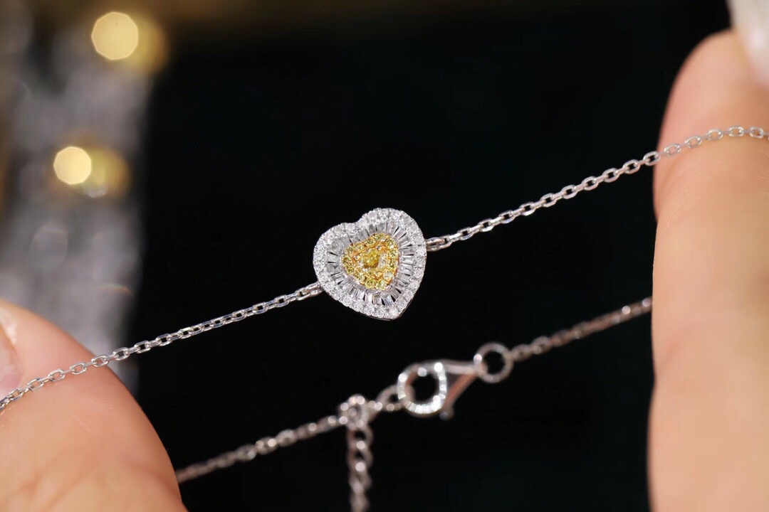 Love 18k Gold Bracelet with Yellow Diamond; the bracelet is set with 0.35ct natural diamond.
