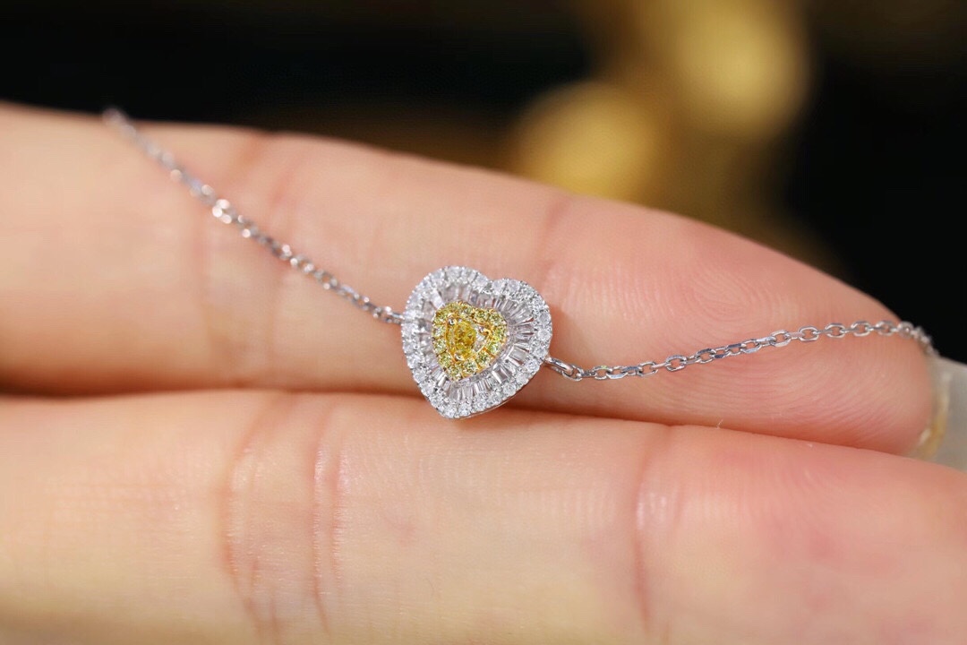 Love 18k Gold Bracelet with Yellow Diamond; the bracelet is set with 0.35ct natural diamond.