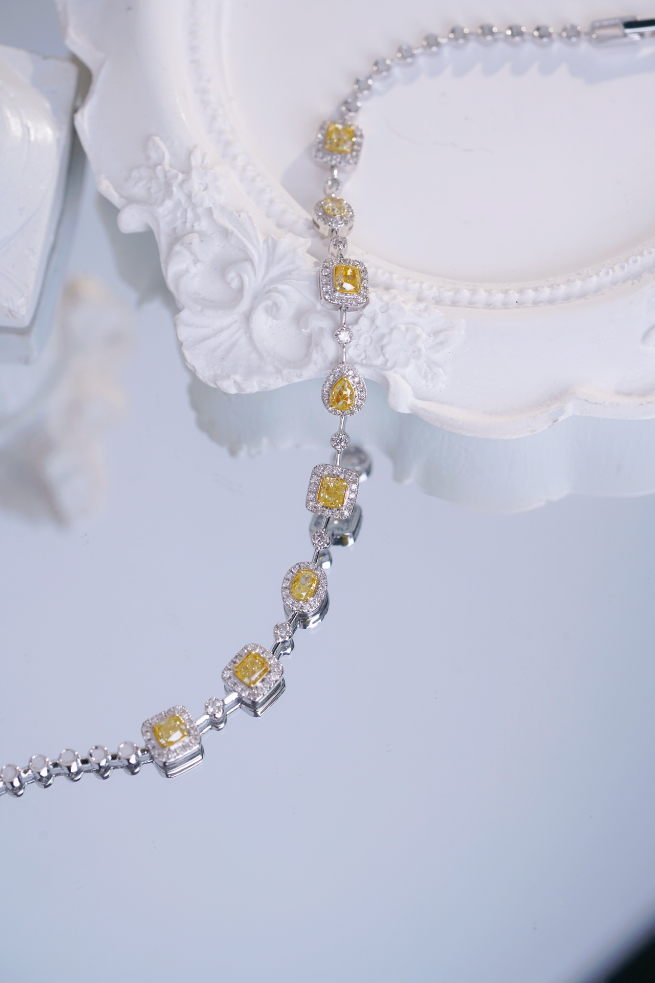 18k Gold Bracelet, Yellow Diamond Bracelet, Odd-Cut Diamonds, 1.65ct Yellow Diamond