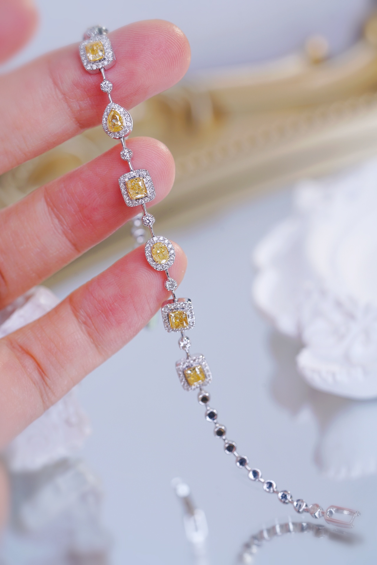 18k Gold Bracelet, Yellow Diamond Bracelet, Odd-Cut Diamonds, 1.65ct Yellow Diamond
