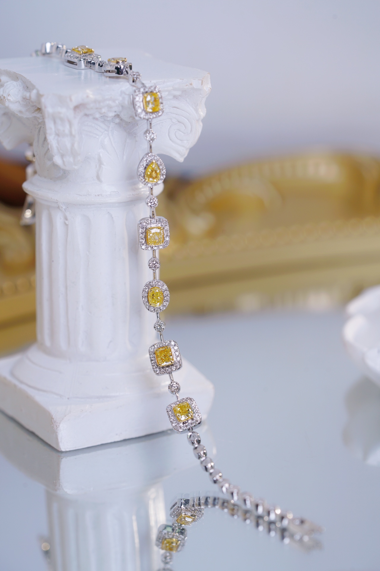18k Gold Bracelet, Yellow Diamond Bracelet, Odd-Cut Diamonds, 1.65ct Yellow Diamond