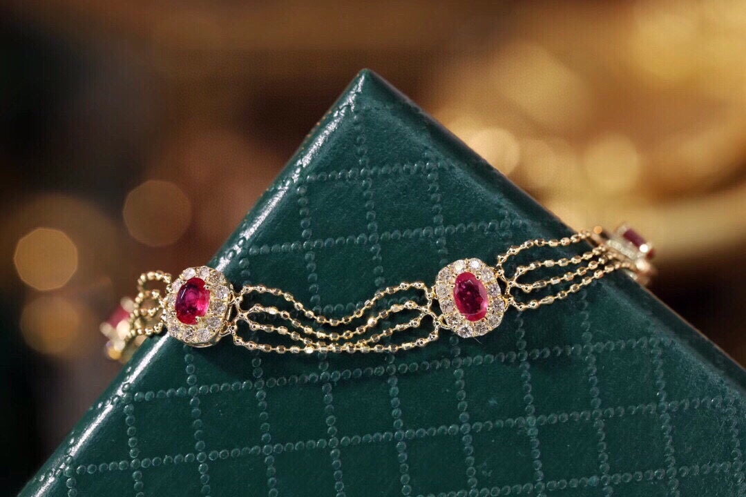 18k Gold Bracelet, Ruby Bracelet, Oval Ruby 1.50ct, Natural Diamond 0.65ct