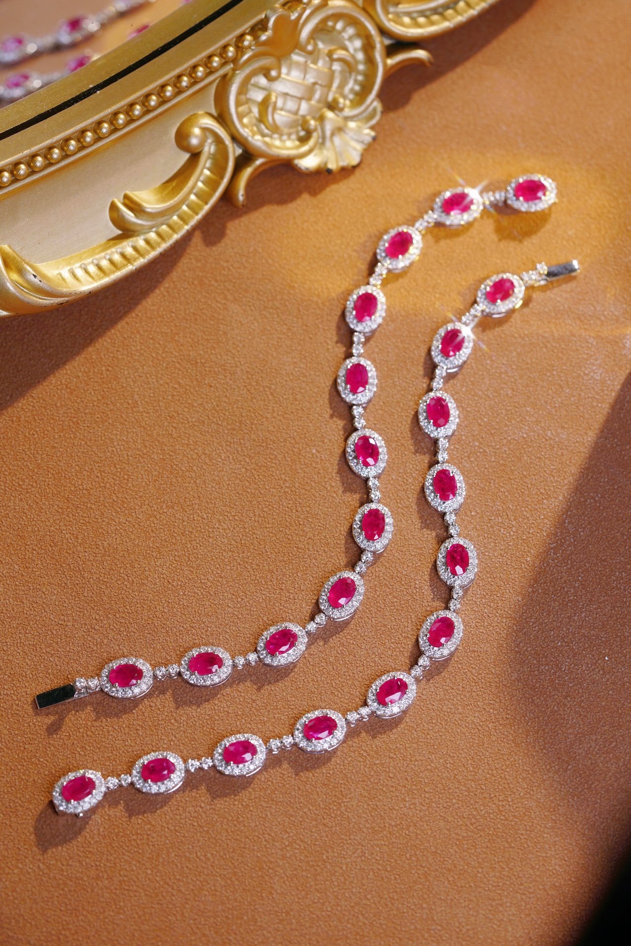 18k Gold Bracelet, Ruby Bracelet, Oval Ruby 6.00ct, Natural Diamond 1.90ct