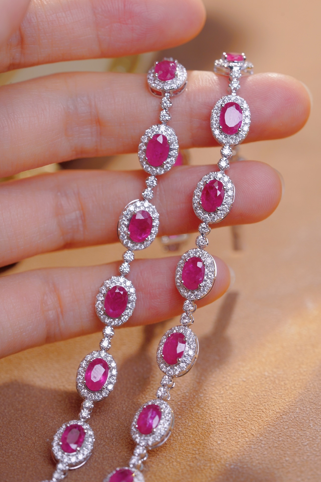18k Gold Bracelet, Ruby Bracelet, Oval Ruby 6.00ct, Natural Diamond 1.90ct