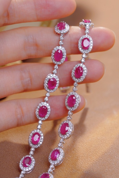 18k Gold Bracelet, Ruby Bracelet, Oval Ruby 6.00ct, Natural Diamond 1.90ct