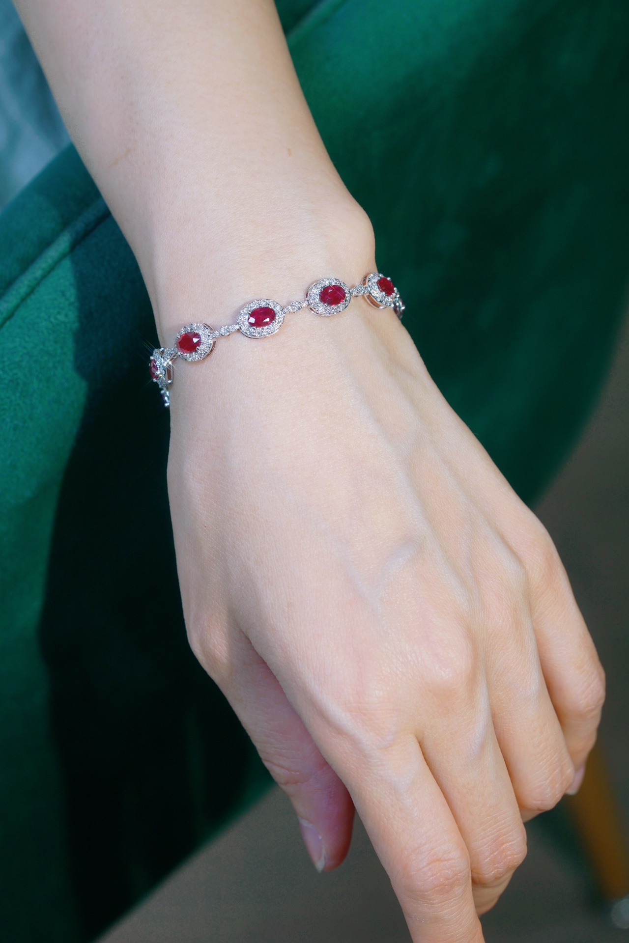 18k Gold Bracelet, Ruby Bracelet, Oval Ruby 5.00ct, Natural Diamond 2.00ct