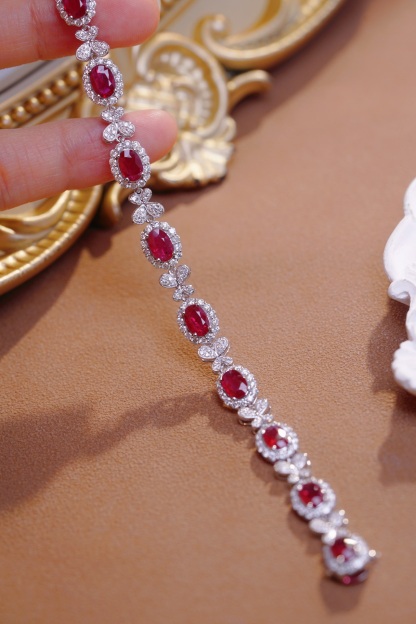 18k Gold Bracelet, Ruby Bracelet, Oval Ruby 5.50ct, Natural Diamond 2.50ct
