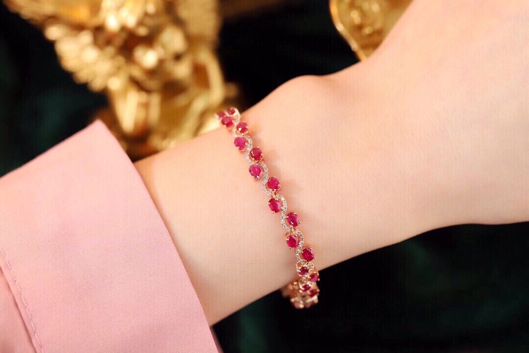 18k Gold Bracelet, Ruby Bracelet, Oval Ruby 6.95ct, Natural Diamond 0.85ct