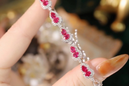 18k Gold Bracelet, Ruby Bracelet, Gourd Shape, 2.70ct Ruby, 0.70ct Natural Diamond