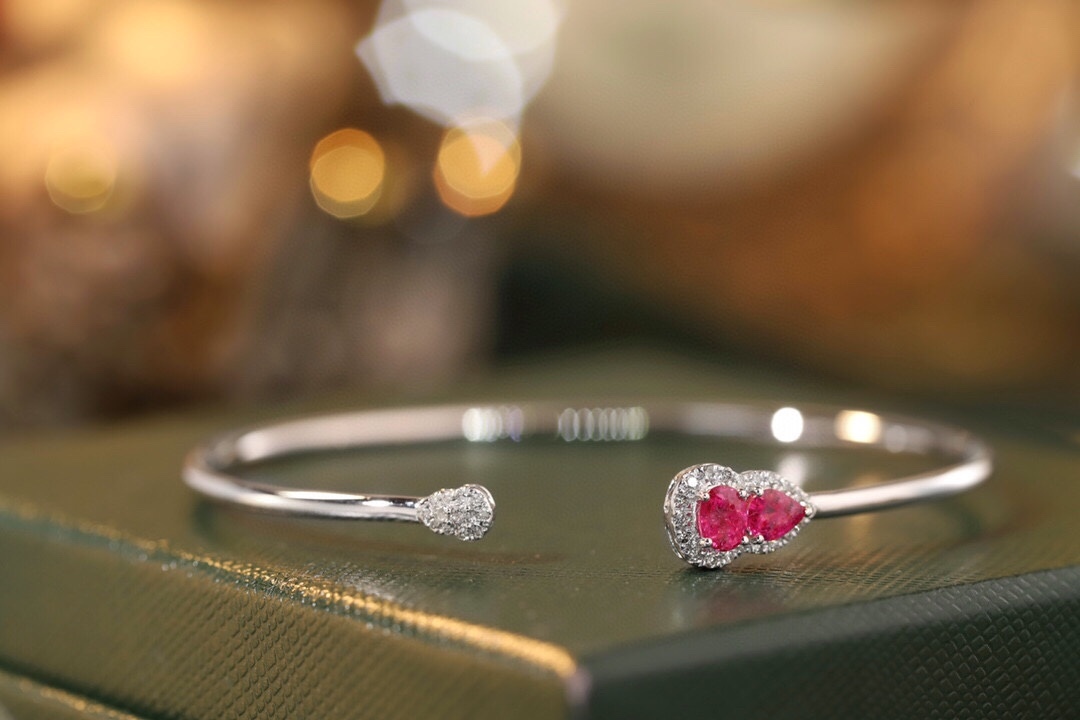 18k Gold Bracelet, Ruby Bracelet, Gourd Shape, 0.62ct Ruby, 0.18ct Natural Diamond