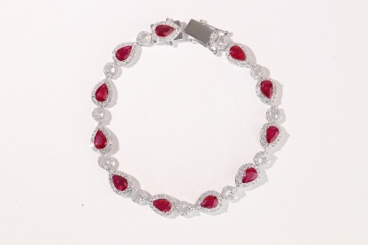 18k Gold Bracelet, Ruby Bracelet, Luxuriously Set with 5.00-carat Drop-shaped Ruby and 1.70-carat Natural Diamond