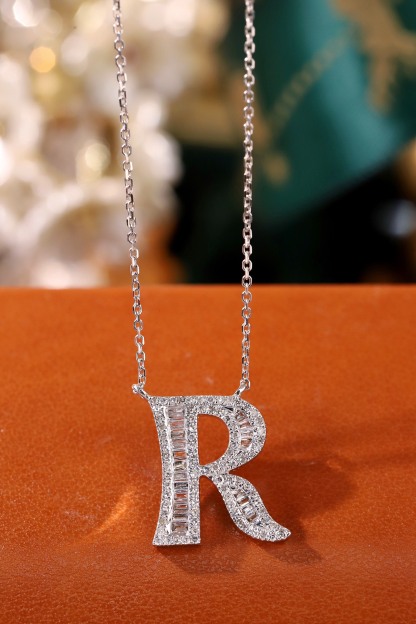 18k Gold Necklace with the Letter "R" Inlaid with 0.50ct Natural Diamond