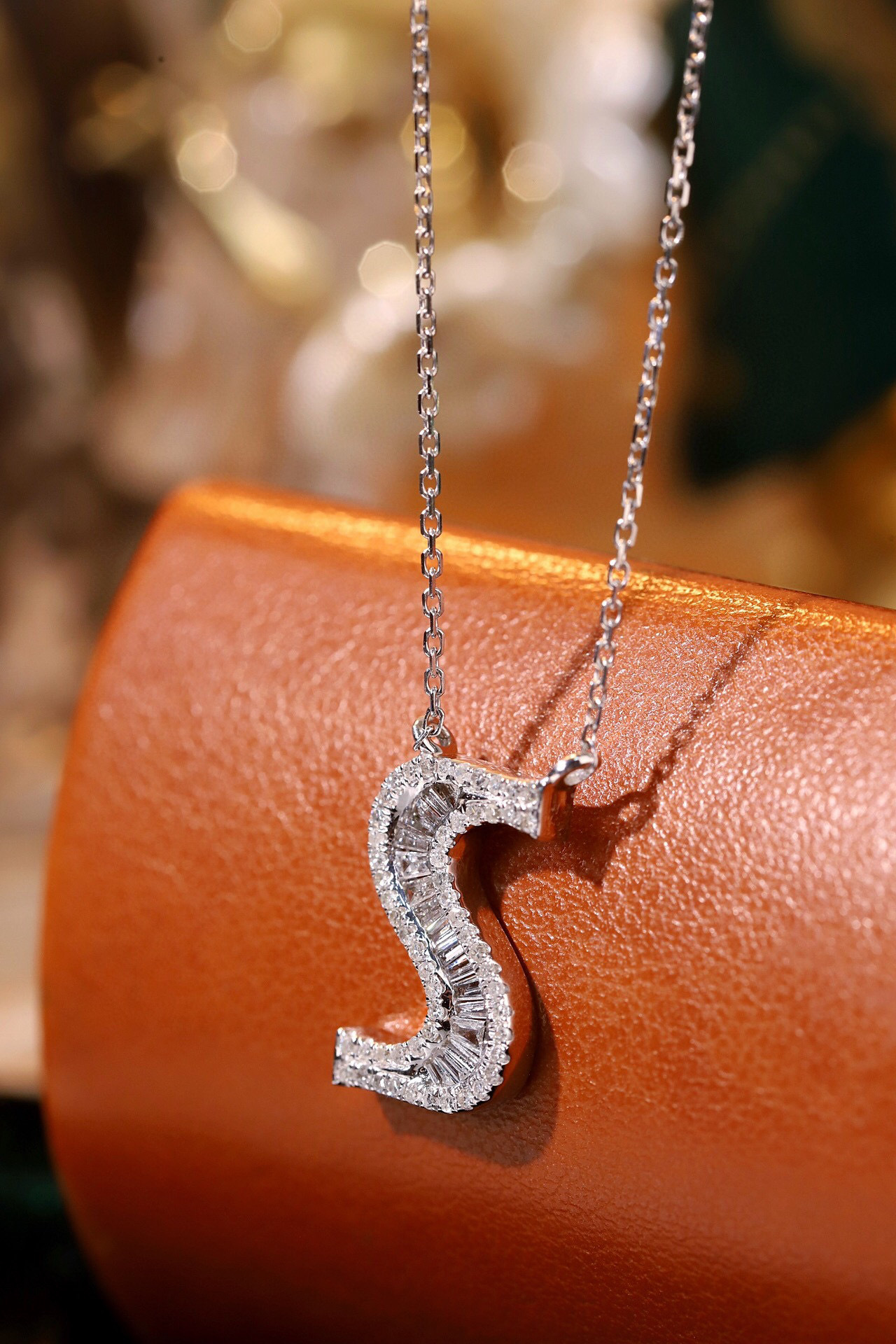 18k Gold Necklace with the Letter "S" Inlaid with 0.35ct Natural Diamond