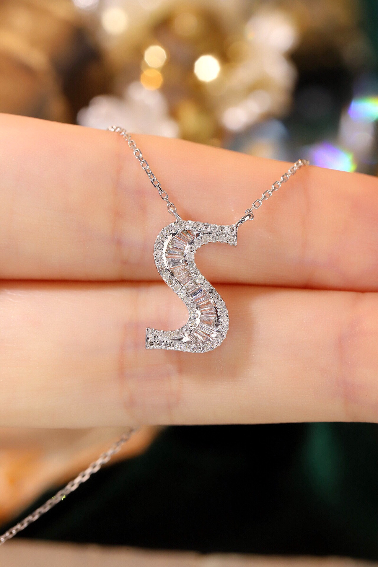 18k Gold Necklace with the Letter "S" Inlaid with 0.35ct Natural Diamond