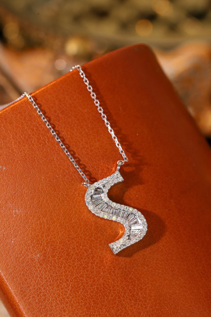 18k Gold Necklace with the Letter "S" Inlaid with 0.35ct Natural Diamond