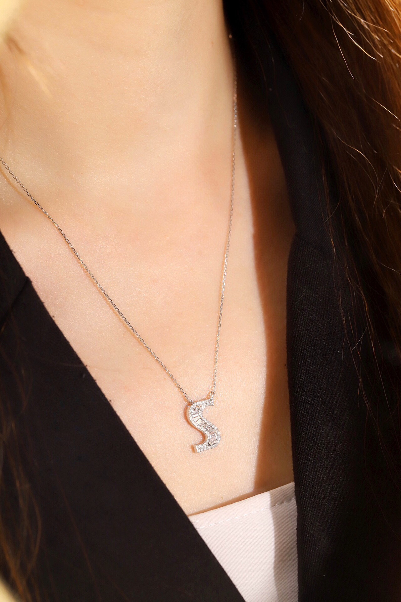 18k Gold Necklace with the Letter "S" Inlaid with 0.35ct Natural Diamond