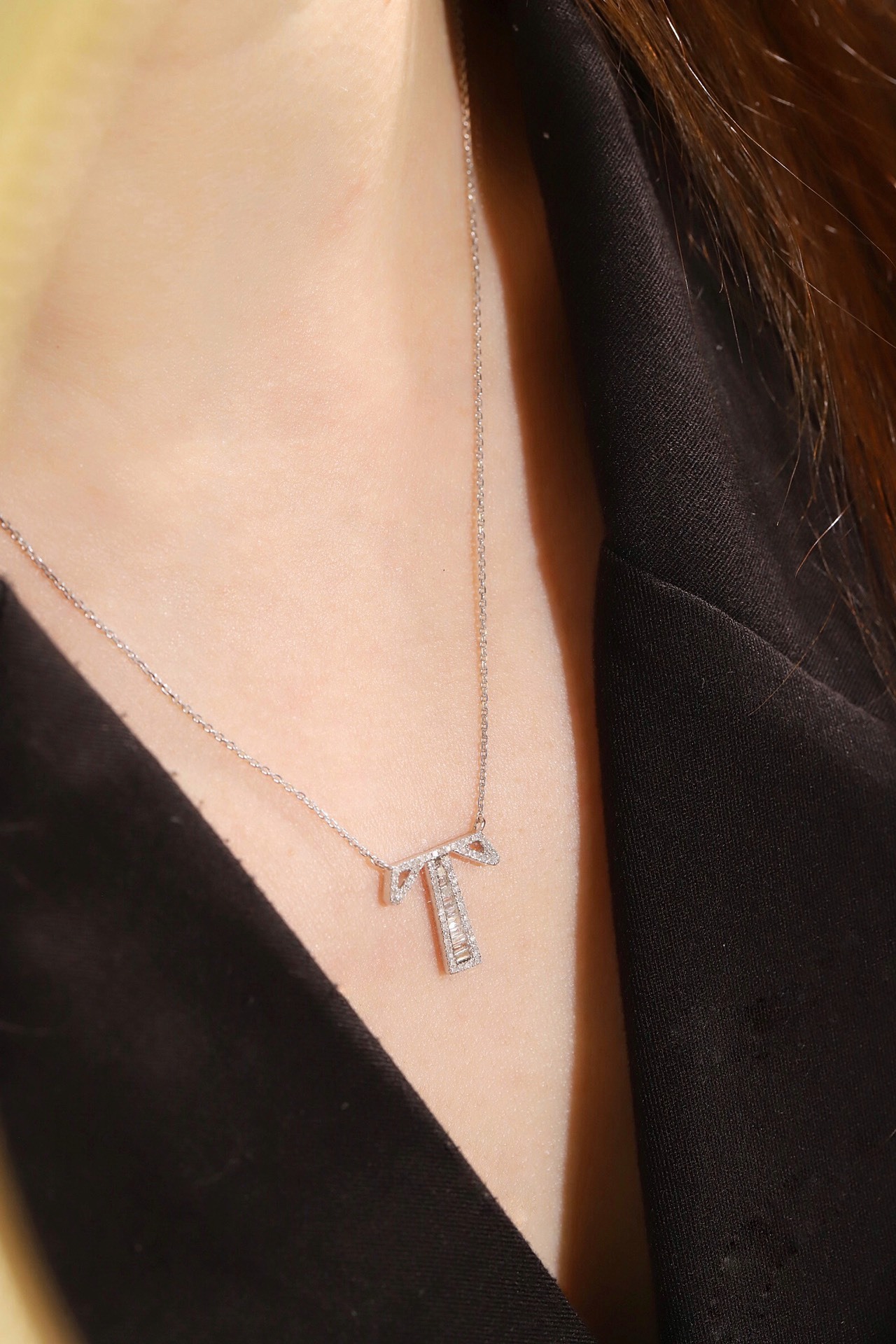 18k Gold Necklace with the Letter "T" Inlaid with 0.35ct Natural Diamond