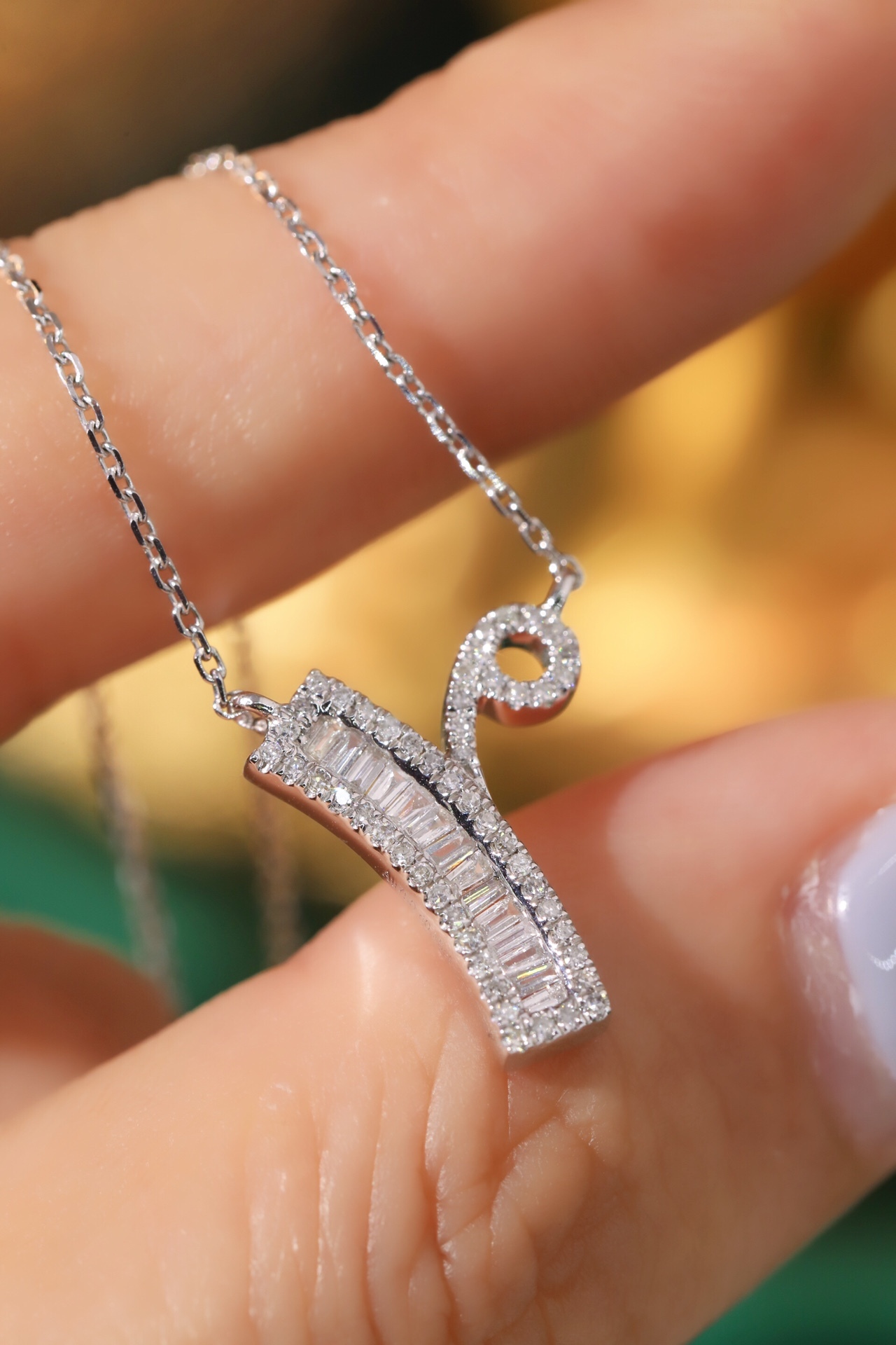 18k Gold Necklace with the Letter "Y" Inlaid with 0.35ct Natural Diamond