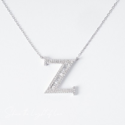 18k Gold Necklace with the Letter "Z" Inlaid with 0.42ct Natural Diamond