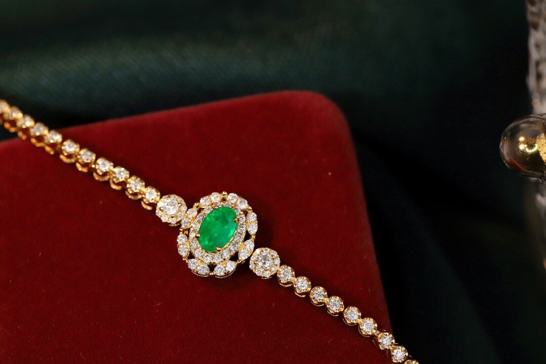 [Copy]18k Gold Bracelet, Luxurious Diamond-Studded Bracelet, Emerald Bracelet with 1.70ct Diamonds